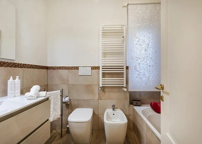 Modern With Patio In By Wonderful Italy דירה ראפאלו