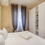 Modern With Patio In By Wonderful Italy Διαμέρισμα *