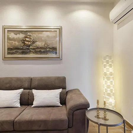 Modern With Patio In By Wonderful Italy Διαμέρισμα Ραπάλο